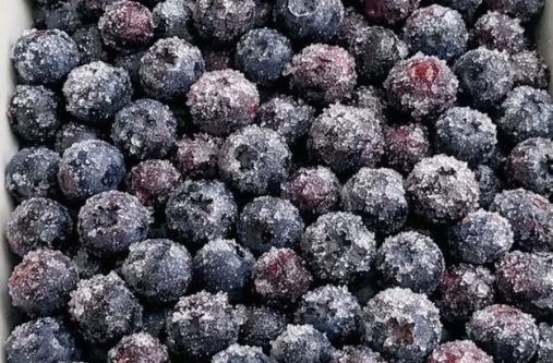 Dump frozen blueberries straight into a casserole dish, add just 3 simple ingredients, and watch what happens when this turns into an unbelievably good dessert your family won’t stop eating.