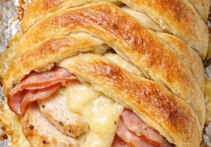 4-Ingredient Chicken Cordon Bleu Crescent Braid