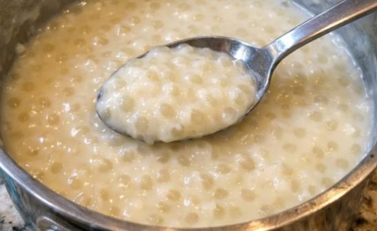 This classic dessert is making a quiet comeback. Creamy, comforting, and surprisingly underrated.